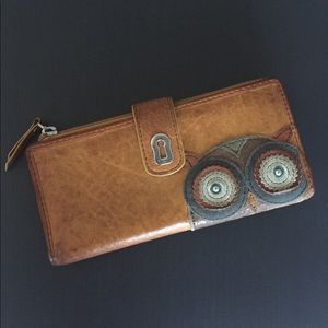 Distressed Leather Wallet w/Owl